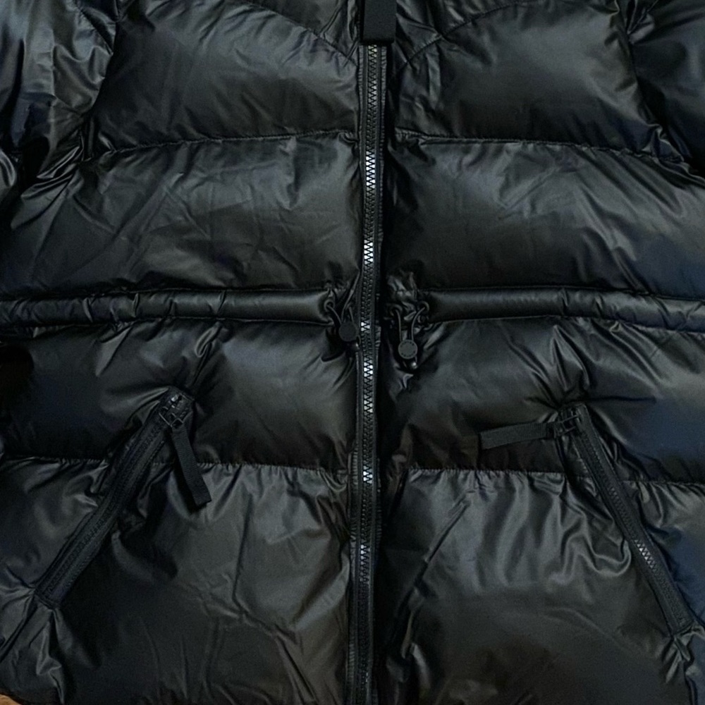 Hunter Black Puffer Jacket - Picture 8 of 9